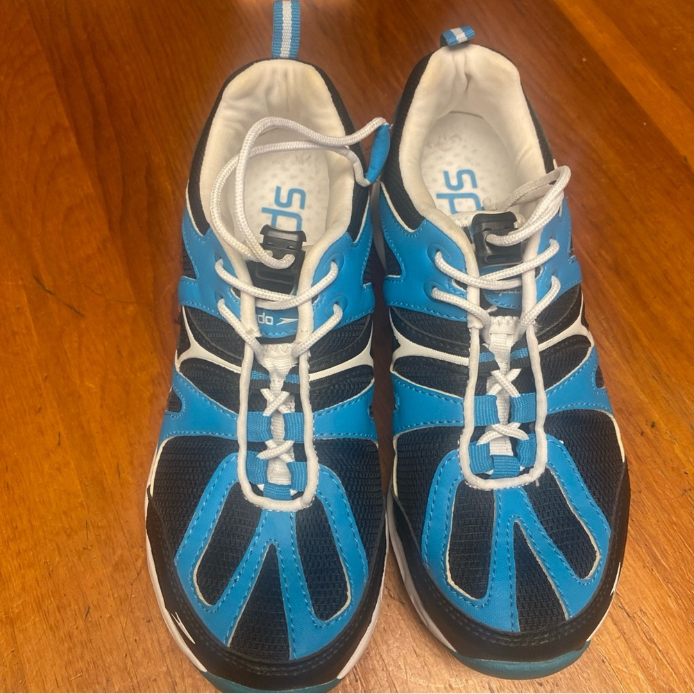 Speedo Womens Hydro Comfort 4.0 Blue and Black Athletic Aquatic Shoes